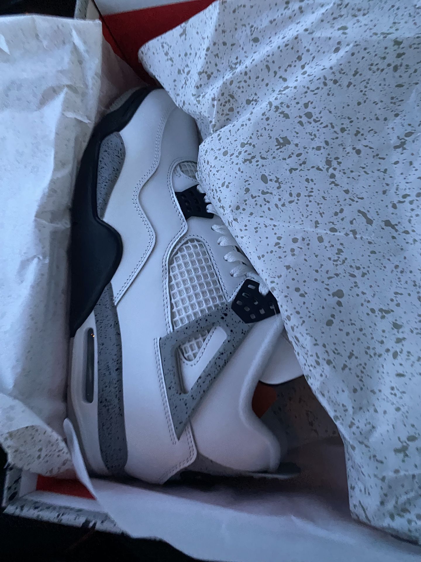 Jordan Remastered Retro. 4 White Cement 2025
