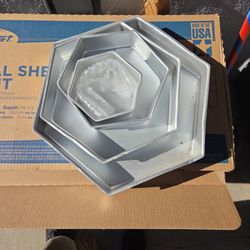 Set Of 4 Exagonal Cake Pans