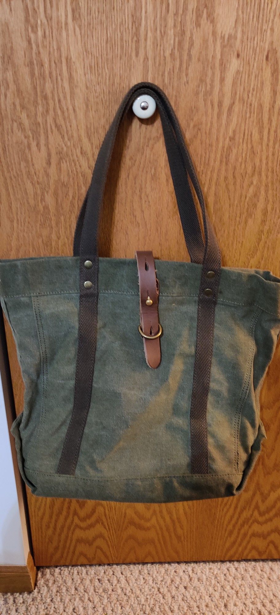 Green canvas tote