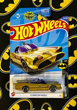 Hot Wheels Batman TV Series Batmobile 4/5 #131/250 Gold 1:64