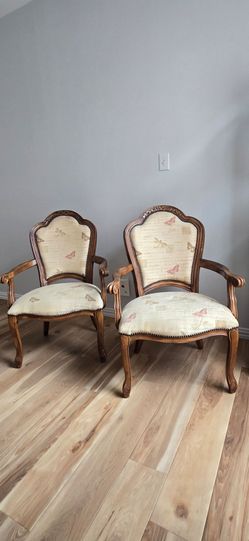 DINING CHAIRS