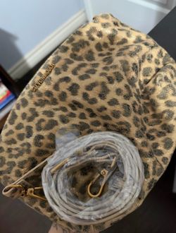 Steve Madden Leopard Print Shoulder Bag in Tan & Black with Gold Accent