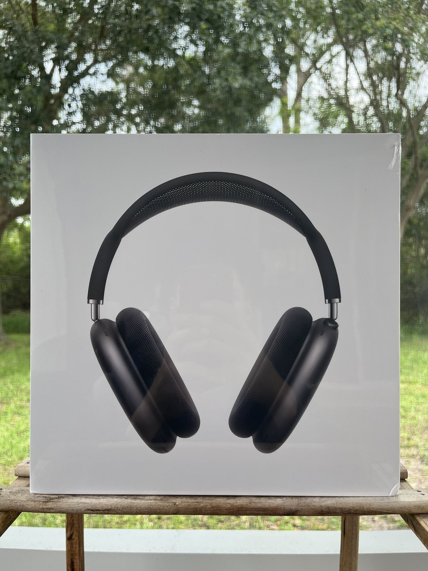 Apple AirPod Maxes (ANC)