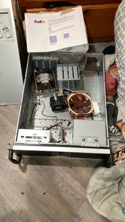 Desktop server case