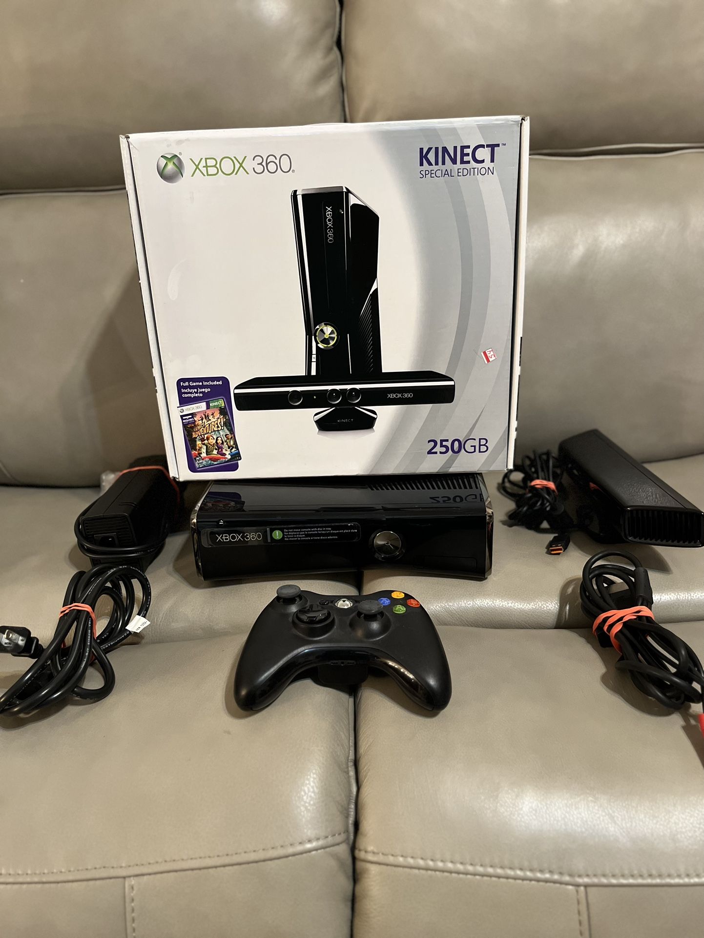 XBOX 360, Kinect Special Edition, 250GB, Black