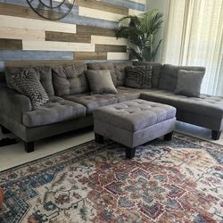 Reversible Sectional Sofa With Ottoman