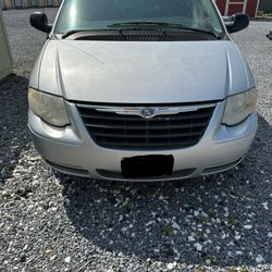 2006 Chrysler Town & Country