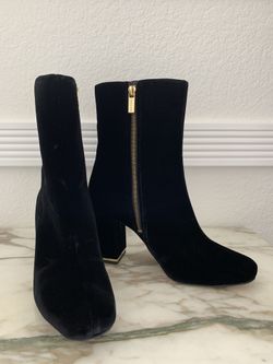 Pre-owned Michael Kors Ursula Velvet Ankle Booties Black size 9