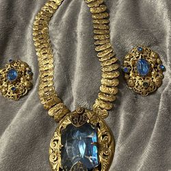 Sale! Rare Vintage H Pomerantz inc.  Large Blue Glass Vermeil Gold Bookcase Necklace  & Fur Clips 