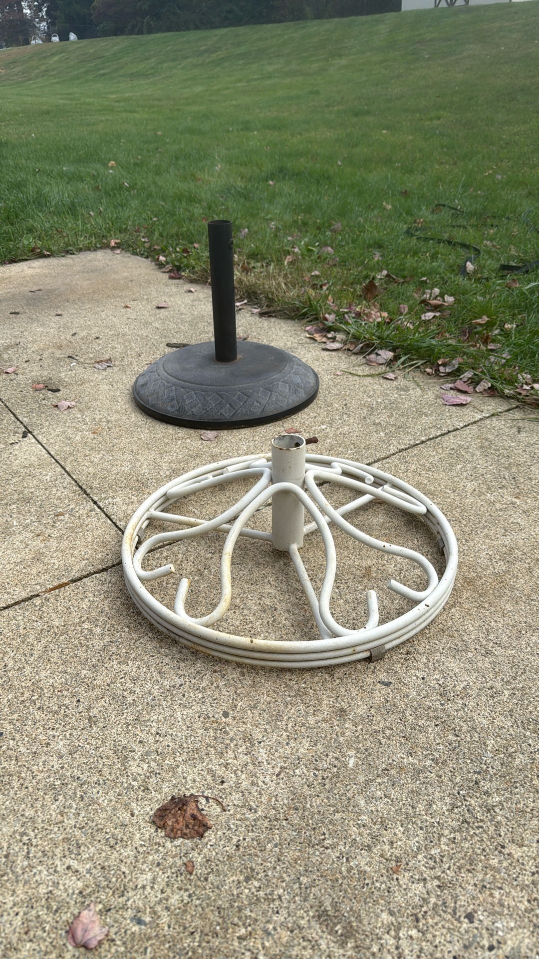 Patio Umbrella Stands 