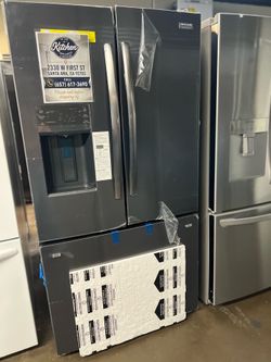 NEW OPEN BOX FRIGIDAIRE BLACK STAINLESS STEEL REFRIGERATOR