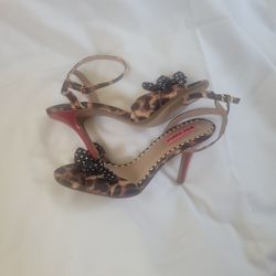  Betsey Johnson Ladies Sandels 