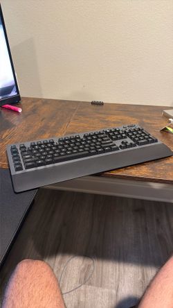 Logitech G613