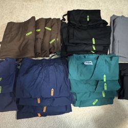 SCRUBS MENS. 10 Sets All Included
