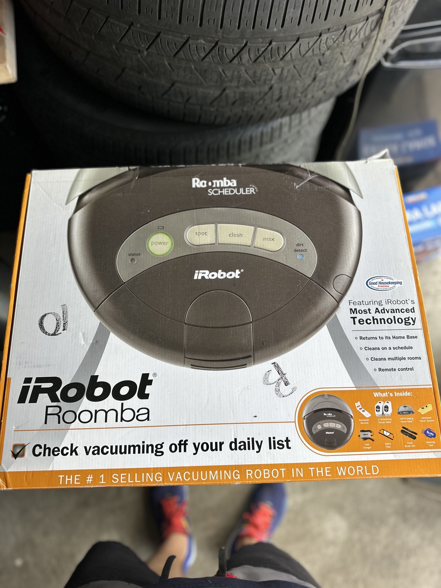 iRobot Roomba Scheduler Vacuum Cleaning Robot with Accessories & Base