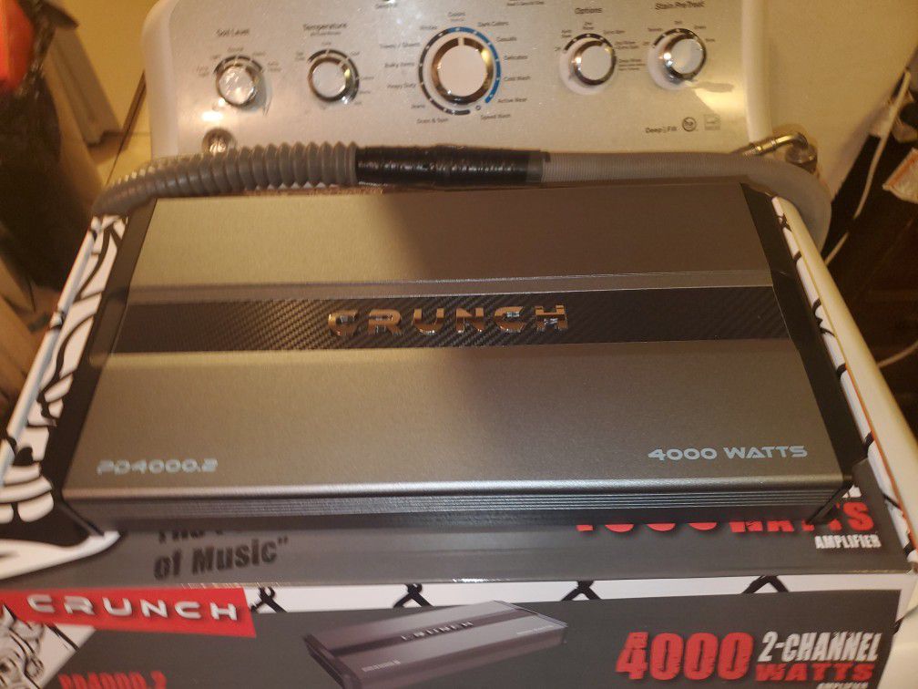 4000WATTS 2 CHANNEL CRUNCH AMPLIFIER PERFECT FOR SUBWOOFERS, CHUCHERO BOXES DOOR SPEAKERS AND MORE