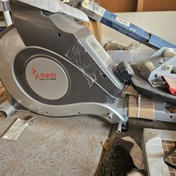 Sunny Rowing Machine 