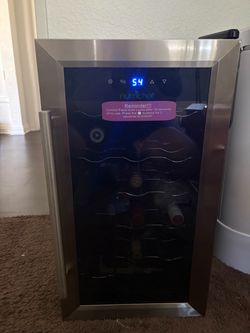 NutriChef Stainless Steel mini fridge / wine cooler