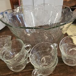 Vintage Anchor Hawking Punch Bowl Set