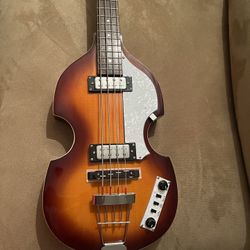 Hofner Ignition Series Short-Scale Violin Bass Guitar Sunburst