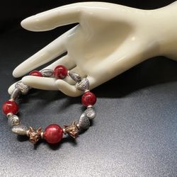 Wolf Head Bracelet with Red Marble Beads & Silver Heart Accents – Handmade Jewelry