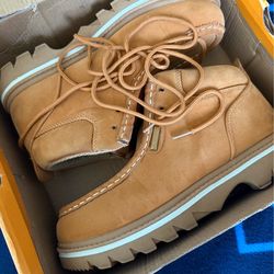 Lugz (Size 8)