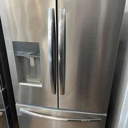 NEW Frigidaire French Door Stainless Steel Refrigerator