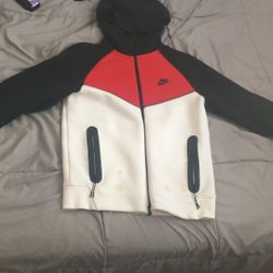 Nike Tech