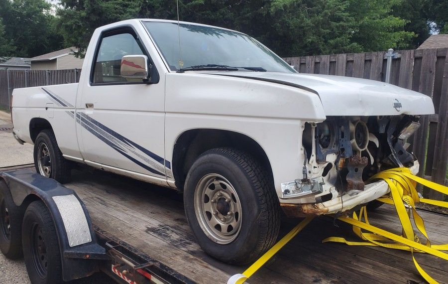 86 87 88 NISSAN 89 90 91 PICKUP 92 93 94 TRUCK 96 97 PARTS Tailgate Door Panels