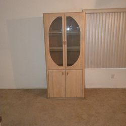 Solid...Oak...Piece...China Cabinet 