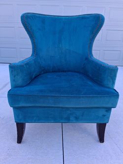 Free Delivery! Pacific Blue Elliott Wingback