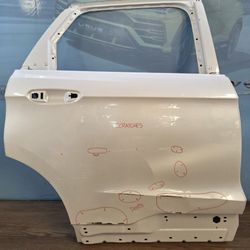 2015-2024 FORD EDGE RIGHT REAR DOOR 
