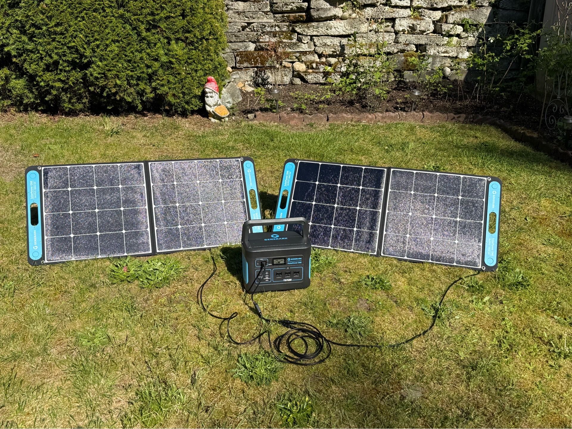 Generark HomePower ONE: Backup Battery Power Station Emergency Power Supply. 1000W-2000W at 110V