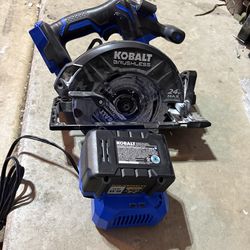 Kobalt saw