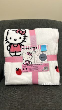 Hello Kitty 🍓