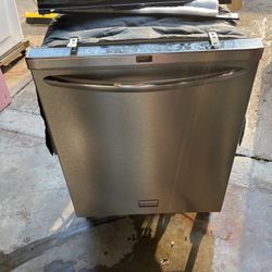 Nice stainless steel front top button operated dishwasher