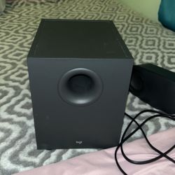 Bluetooth Logitech Speakers (missing Aux Cable)