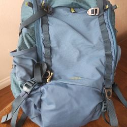 REI Trail 40 Women's Backpack. Size Women's Small