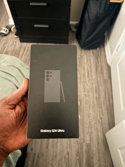 Samsung Galaxy S24 Ultra in Box