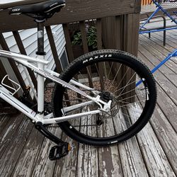 Gt Avalanche Mountain Bike (Pickup)