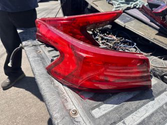 2016-2022 NISSAN MAXIMA TAILLIGHTS