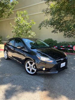 2012 Ford Focus titanium