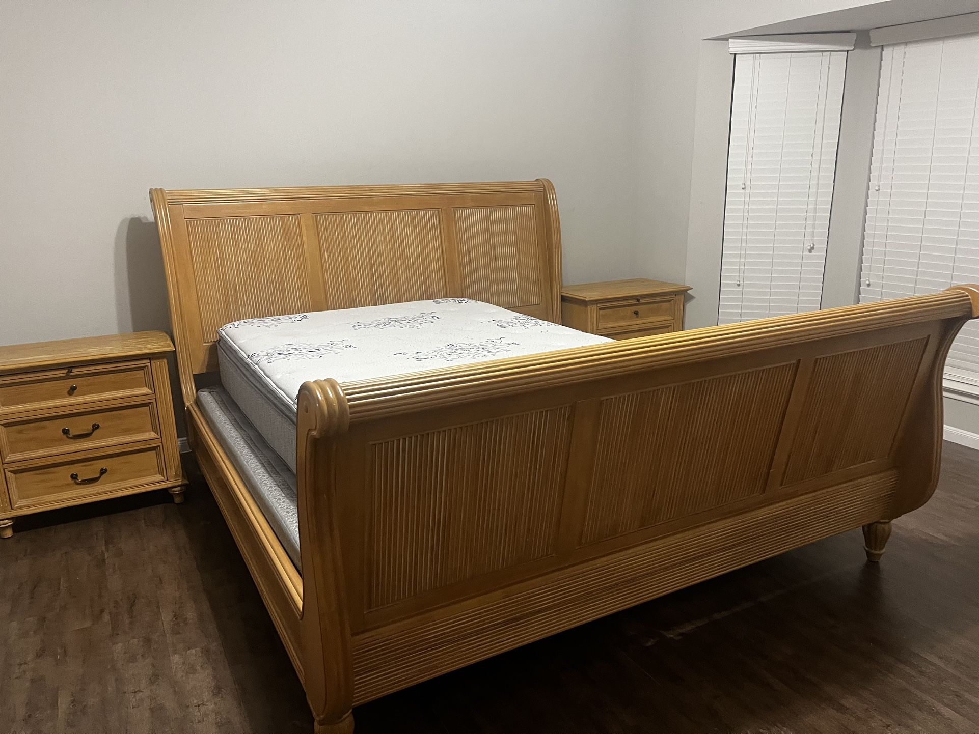 King size bedroom set