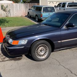 2000 Mercury Grand Marquis
