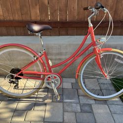 Good looking Retrospec Beaumont City Bike Step-Through 7 Speed Hybrid Ready To Ride.