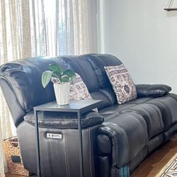 Electric leather Sofa  With X 2 Recliners 