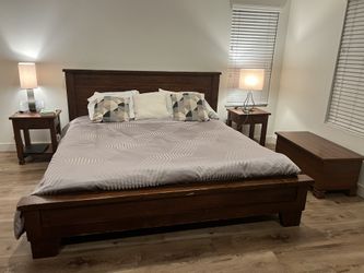 SUMATRA pottery Barn platform Bed King Size $1000 OBO
