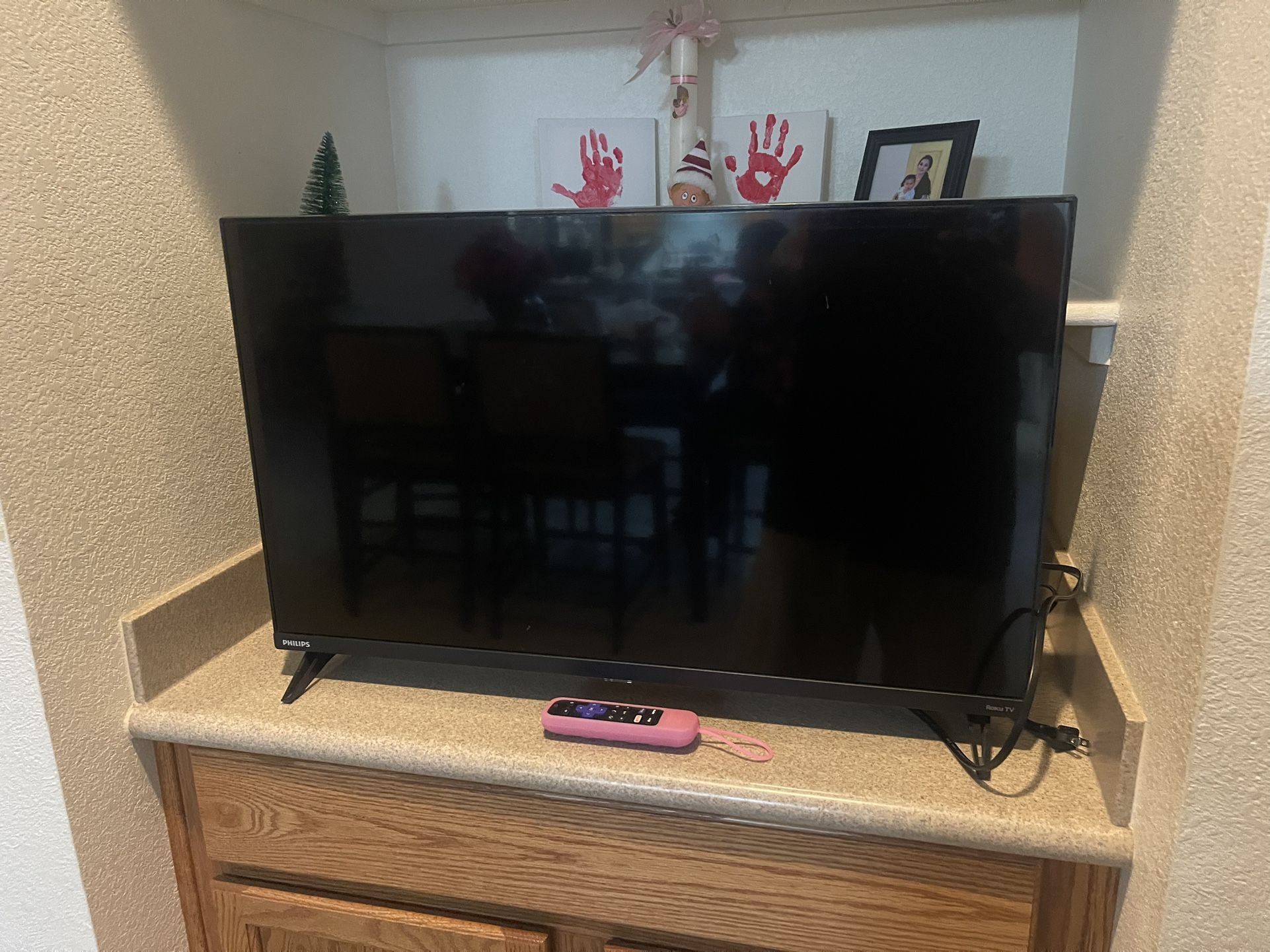 ROKU TV (Phillips) 32 Inch!