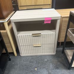 LEYAOYAO Fluted Nights tand with Charging Station,