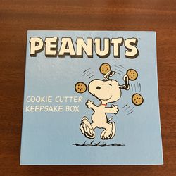 Peanuts Cookie Cutter Set in Keepsake Box